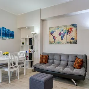  Appartamento Stunning Flat By The Sea And The Airport